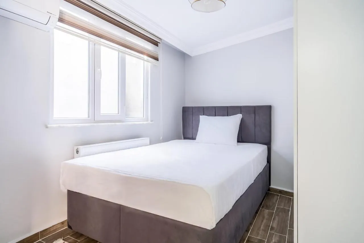 Flat W Balcony 10 Min To Uskudar Coast Apartment Istanbul